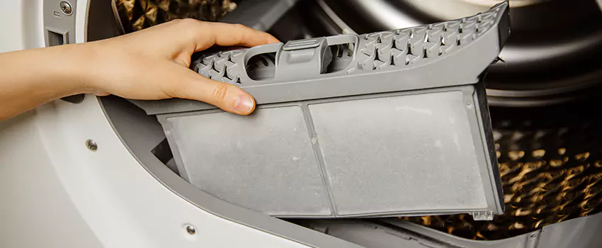 Signs Of A Clogged Dryer Lint Trap in Linda, California